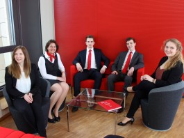 Top 5 Gründe für eine Ausbildung bei der Förde Sparkasse Azubis der Förde Sparkasse