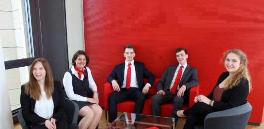 Top 5 Gründe für eine Ausbildung bei der Förde Sparkasse Azubis der Förde Sparkasse