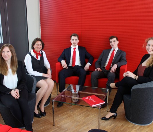 Top 5 Gründe für eine Ausbildung bei der Förde Sparkasse Azubis der Förde Sparkasse