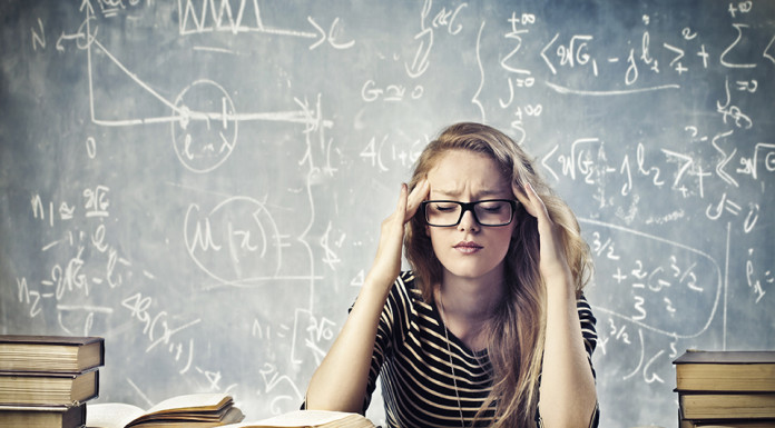 8 Tipps, die garantiert gegen Prüfungsangst helfen Wer mag das schon: Eine Prüfungssituation kann einen ganz schön runter zeihen - Stichwort Prüfungsangst.