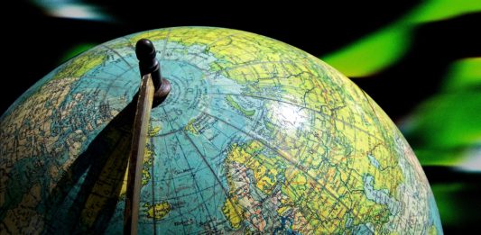 Anlegen im Ausland – Chance oder Risiko? Anlegen im Ausland