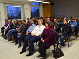 Flüchtlinge lernen das 1×1 der Finanzen Veranstaltung für Flüchtlinge