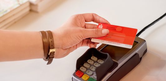 Kontaktlos zahlen – mit der Sparkassen-Card und Kreditkarte kontaktlos