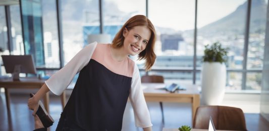 Bewegte Pause – Kleine Übungen am Arbeitsplatz | Teil 3 Bewegte Pause