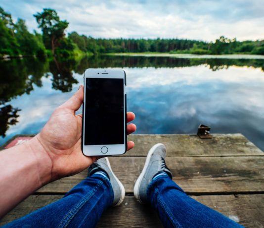 Hitzewelle: So kannst du dein Smartphone schützen