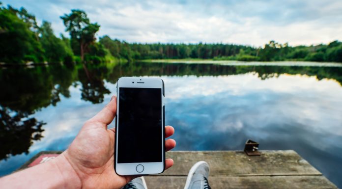 Hitzewelle: So kannst du dein Smartphone schützen