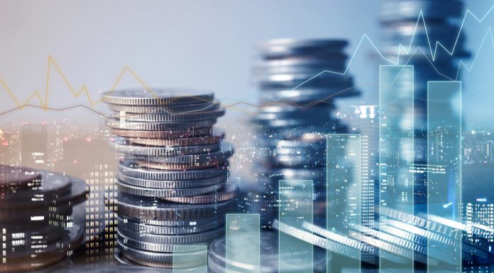 Inflation wirkt nicht überall gleich Geldstapel