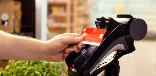 Kartenzahlungsterminals und Kassensysteme: Die Vorteile der bargeldlosen Bezahlverfahren