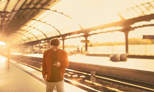 Mit der S-Invest-App Aktien kaufen und Fondssparpläne einrichten