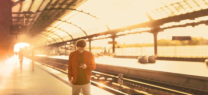 Mit der S-Invest-App Aktien kaufen und Fondssparpläne einrichten