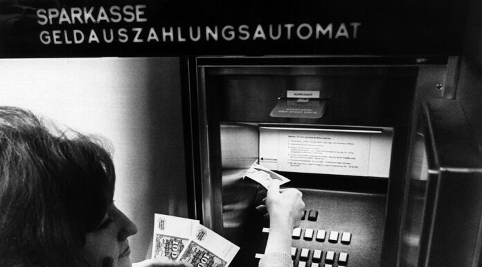 Wie funktioniert eigentlich ein Geldautomat? geldautomat