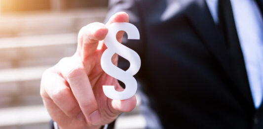 Rechtsschutzversicherung: Darauf kommt es beim Abschluss an Rechtsschutzversicherung