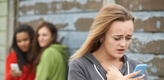 Cybermobbing: Was tun gegen Hass im Netz? cybermobbing