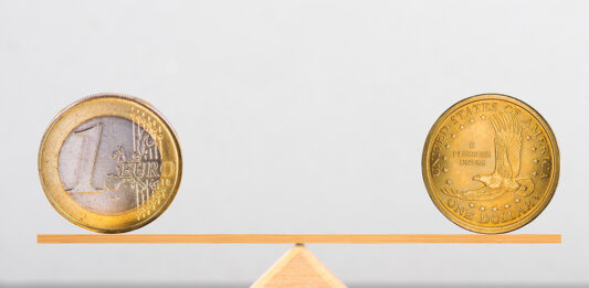 Niedriger Euro-Kurs: Das sind die Vor- und Nachteile wechselkurs