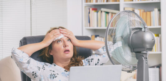 Sommer im Büro: Was ist erlaubt? Hitze Büro