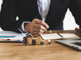 Sinkender Optimismus bei mittelständischen Unternehmen Konjunkturumfrage zeigt Anzeichen einer Rezession