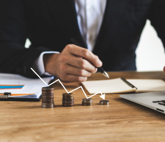 Sinkender Optimismus bei mittelständischen Unternehmen Konjunkturumfrage zeigt Anzeichen einer Rezession