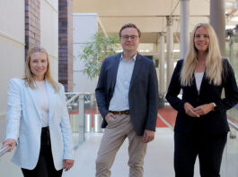 Deutschlands beste Ausbildungsbetriebe: Auch die Förde Sparkasse gehört dazu Die Ausbildungsbetreuung der Förde Sparkasse v.l.n.r: Jennifer Duggen, Karsten Sönnichsen und Nina Strehlau-Pütz.