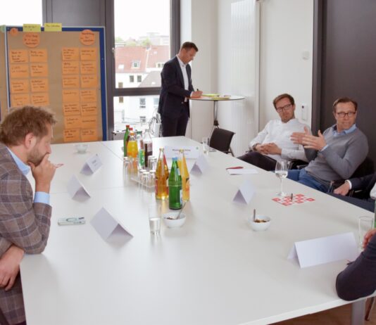 Stakeholderdialog in der Förde Sparkasse