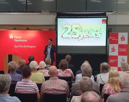 Regionale Veranstaltungen: Drei aktuelle Stunden für Ihre Geldanlage Zuhörer der aktuellen Stunde in Plön