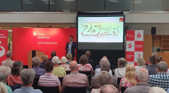 Regionale Veranstaltungen: Drei aktuelle Stunden für Ihre Geldanlage Zuhörer der aktuellen Stunde in Plön