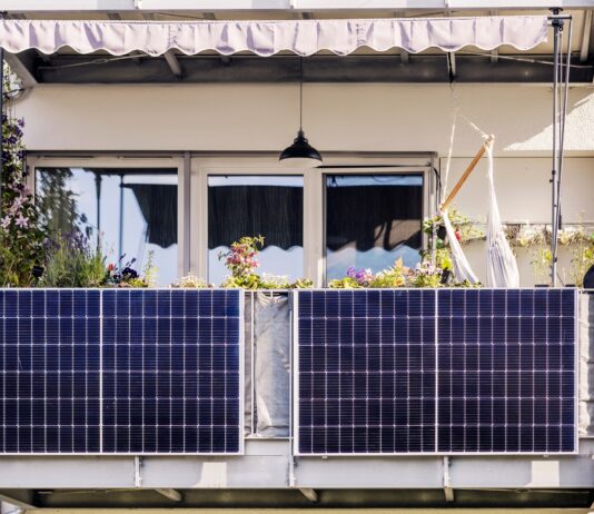 Balkonkraftwerk: Einfacher Anschluss, mehr Power