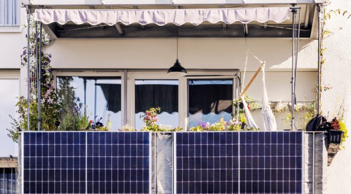 Balkonkraftwerk: Einfacher Anschluss, mehr Power