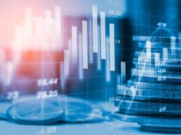 Vermögensverwaltung: Eine professionelle und zeitsparende Anlageoption Illustration mit Geldstücken und überlappenden Charts