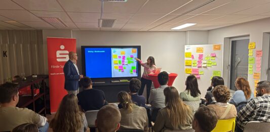 Stakeholderdialog mit Privatkund:innen in der Förde Sparkasse