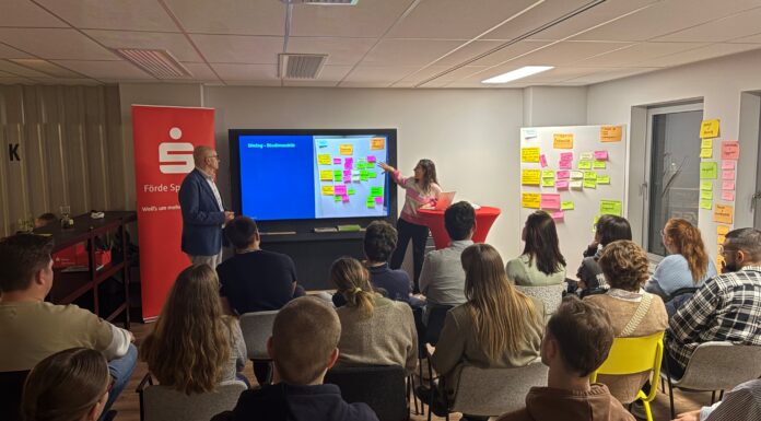 Stakeholderdialog mit Privatkund:innen in der Förde Sparkasse