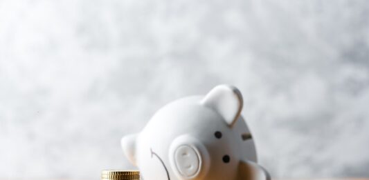 Frühstartrente: Morgen, Kinder, wird’s nichts geben! Umgefallenes Sparschwein