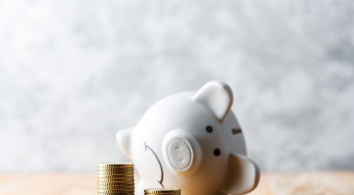 Frühstartrente: Morgen, Kinder, wird’s nichts geben! Umgefallenes Sparschwein