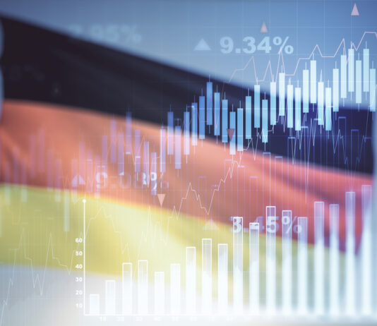 Bundesregierung und KfW starten Deutschlandfonds Doppelter Einsatz virtueller kreativer Finanzdiagramme auf der Flagge Deutschlands und blauer Hintergrund, Bank- und Rechnungslegungskonzept