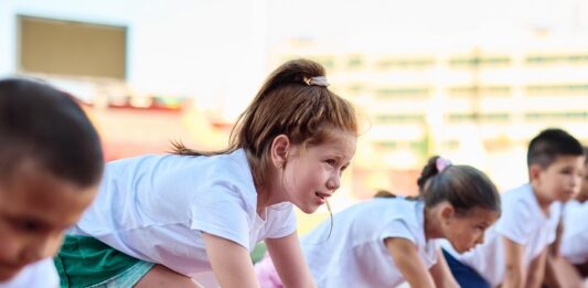 So funktioniert die Frühstart-Rente Kind am Startblock