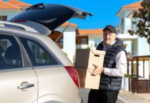 Haushaltsauflösung stressfrei und günstig organisieren Rentner mit Umzugskisten