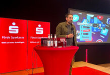 Lange Nacht der Demokratie: Interaktive Workshops mit Investigativjournalist Carsten Janz